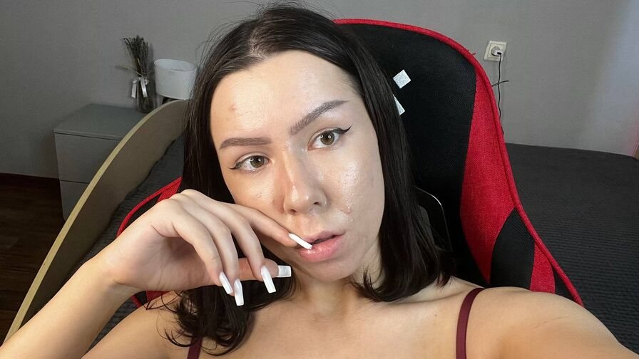 MiraMegan Nude