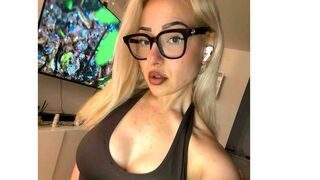 Free Nude MonaLuxe