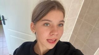 Free Nude NadineGene