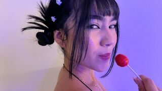 Free Nude NahomiNumia