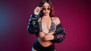 Free Nude NatyRodman