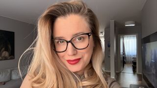 Free Nude NicholeDaisy