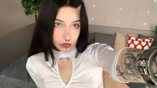 Free Nude NicoleWins