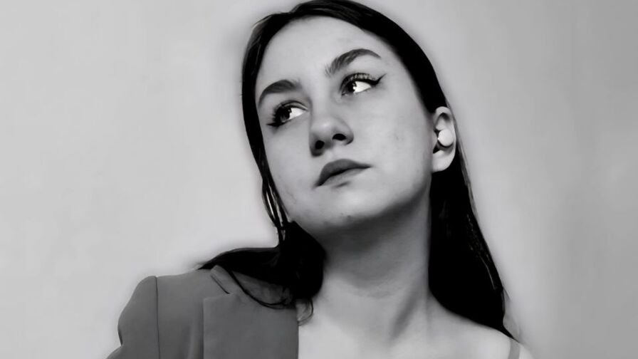 PollyBloomm Nude