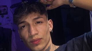 Free Nude RandyCruz
