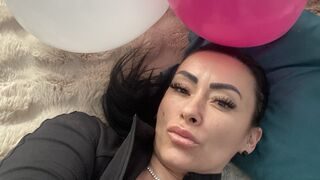Free Nude Reeyna
