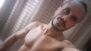 Free Nude RicardoOl