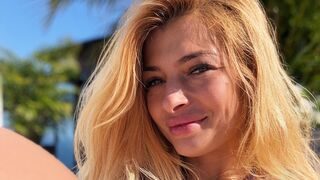 Free Nude RonieParker