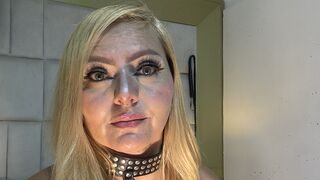 Free Nude RoxaneGrace