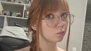 Free Nude RozellaBouch