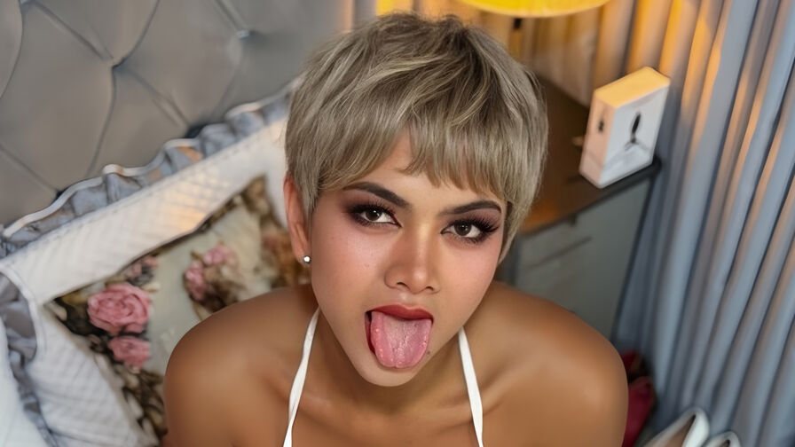 SabellaMooreau Nude