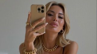 Free Nude SerenaStar