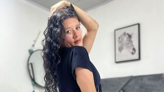 Free Nude SereneCortezz