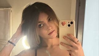 Free Nude SharolynHariston