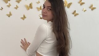 Free Nude SimonaBroomfield