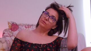 Free Nude SophieLou