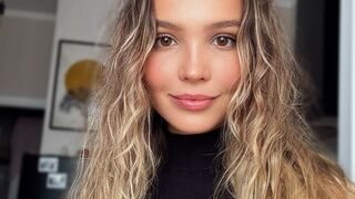 Free Nude SophieMatthews