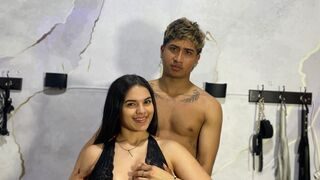 Free Nude StellaAndNoah