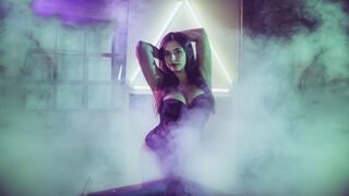 Free Nude SuzyAmaya