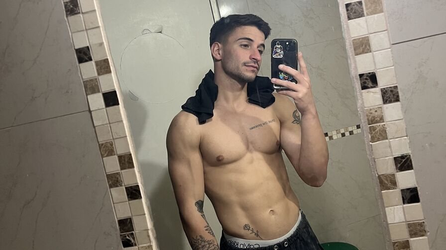 TrevorArg Nude