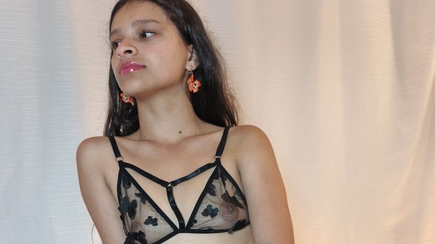 ValeryNahomi Nude