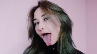 Free Nude VikaCheers