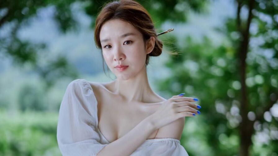 YolanFang Nude
