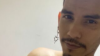 Free Nude YoswellDom