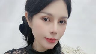 Free Nude YvaineYa