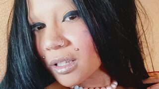 Free Nude ZarahManuela