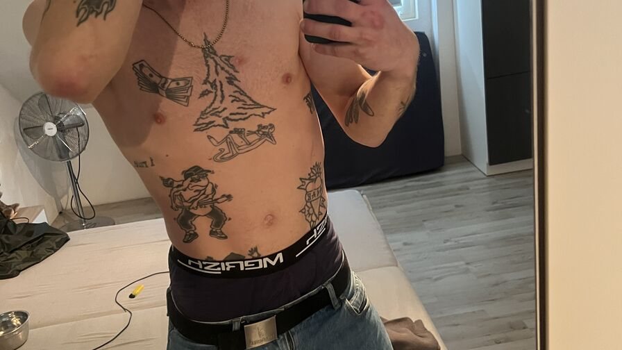 lbtz Nude